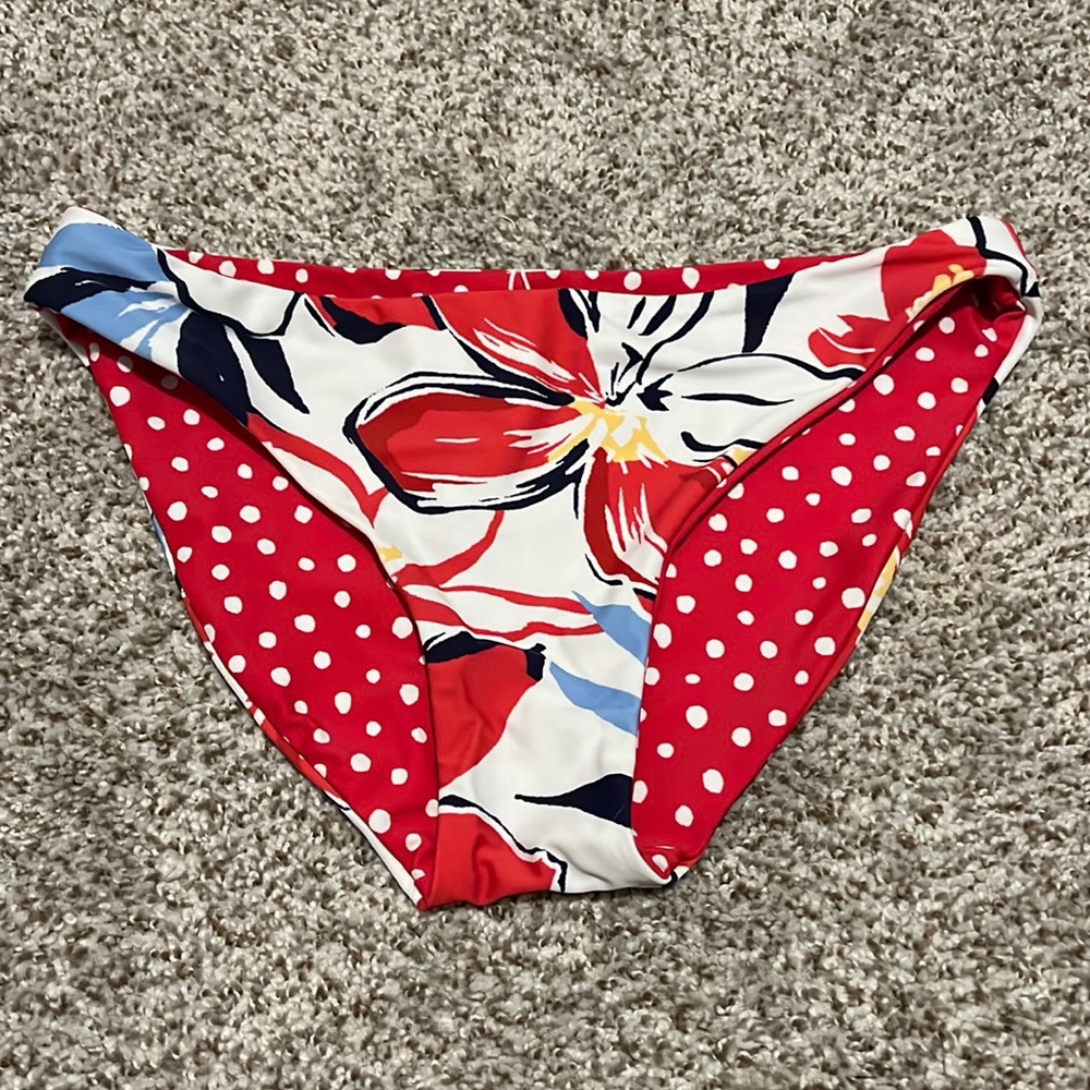 Women’s bikini bottom reversible